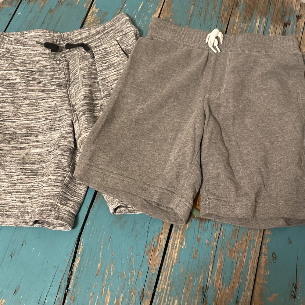 Boys Old Navy Shorts LOT OF 2 One is Heather Gray and One is Solid Gray (SZ M 8)